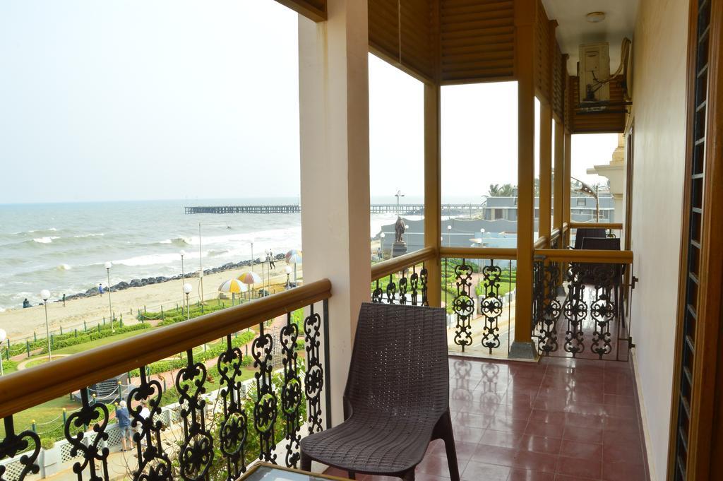 Cours Chabrol Hotel Pondicherry Room photo
