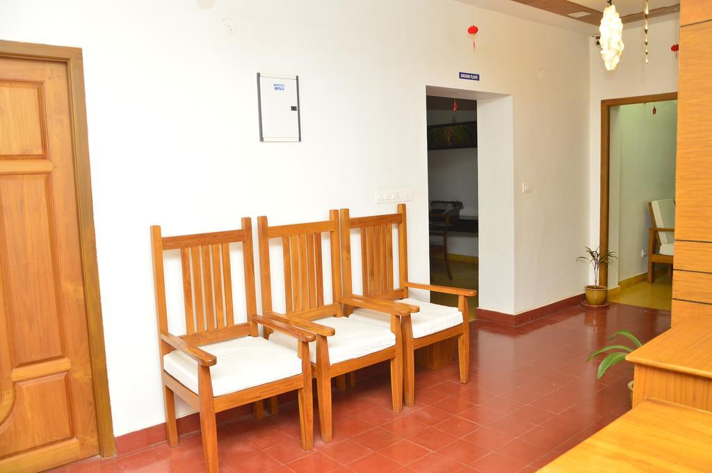 Cours Chabrol Hotel Pondicherry Exterior photo